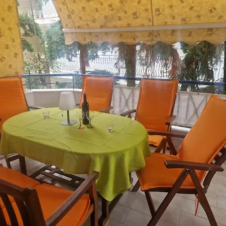 Sea Breeze Apartman *