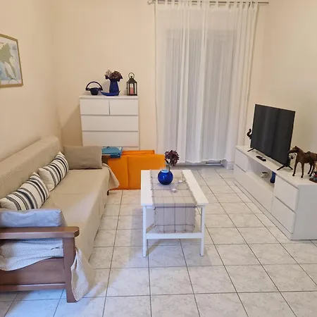 Apartment Sea Breeze *
