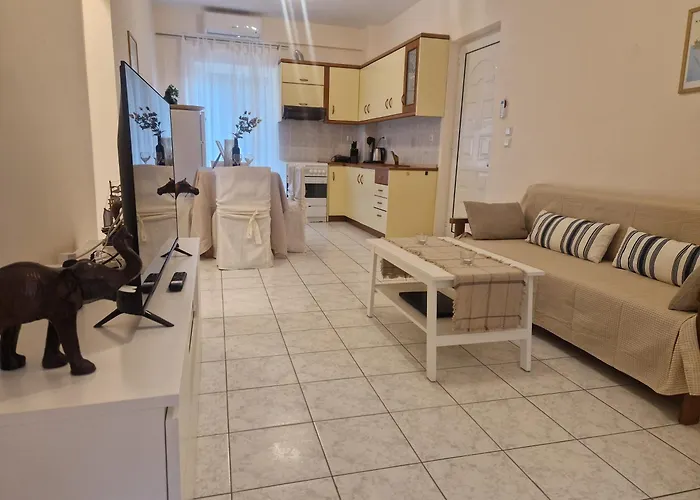 Sea Breeze Apartment Polychrono