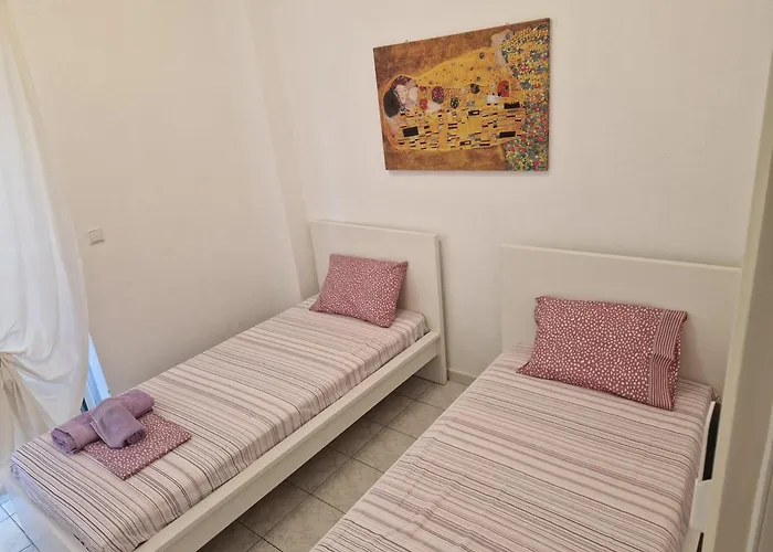 Sea Breeze Polychrono