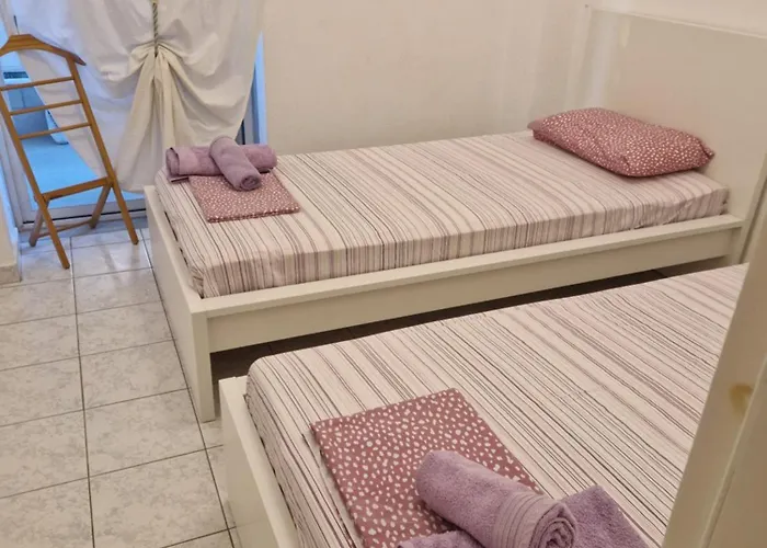 Sea Breeze Polychrono