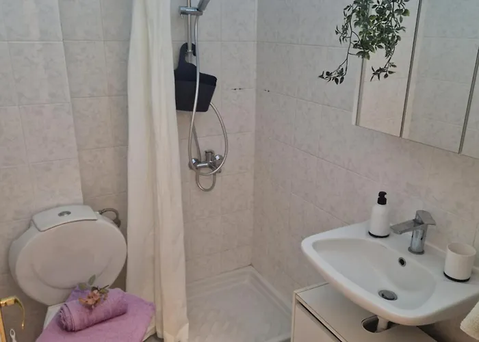 Sea Breeze Polychrono